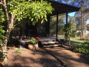 Отель Hunter Valley Retreat  Кворроболонг